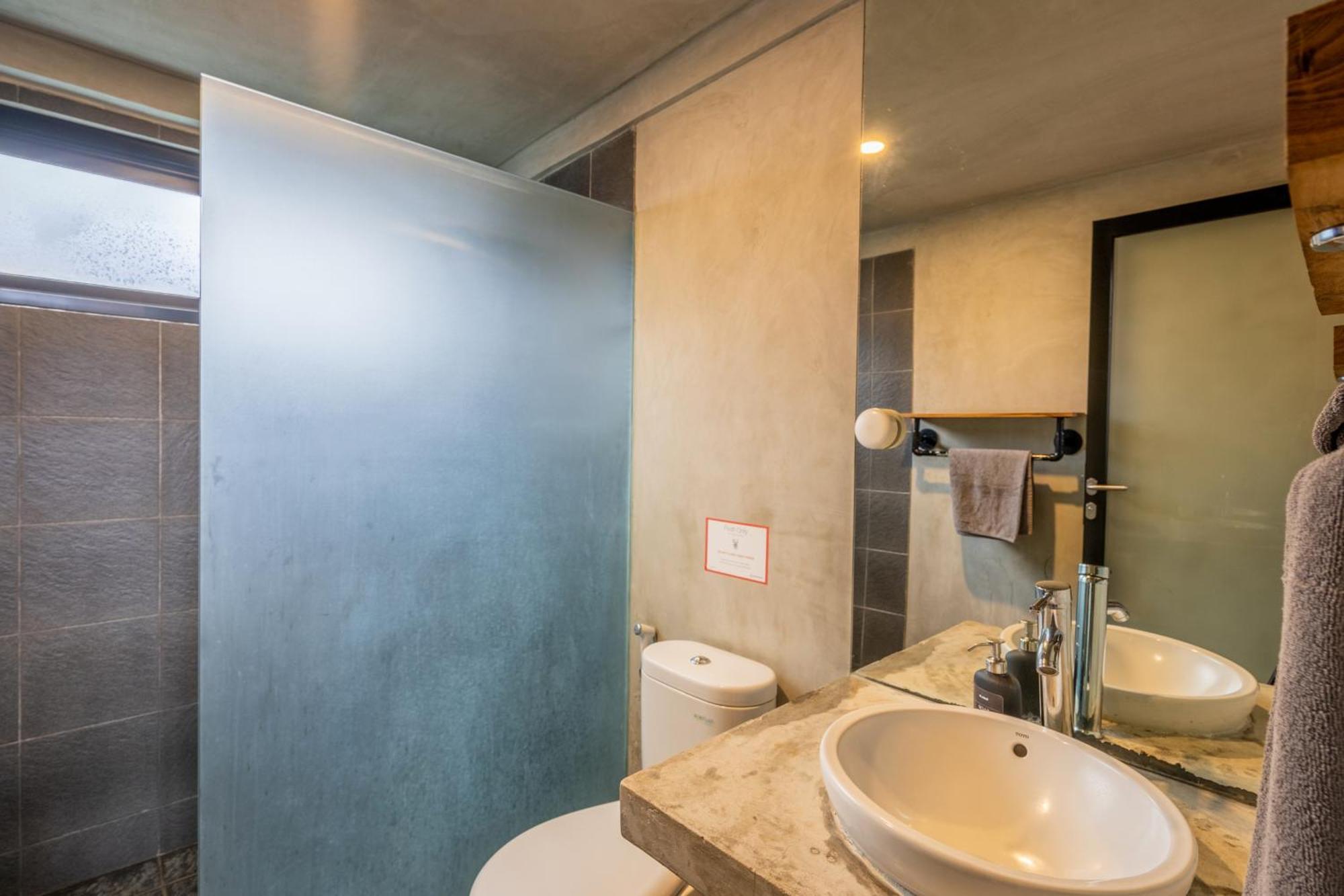 Berawa Lofts Apartment Canggu  Bagian luar foto